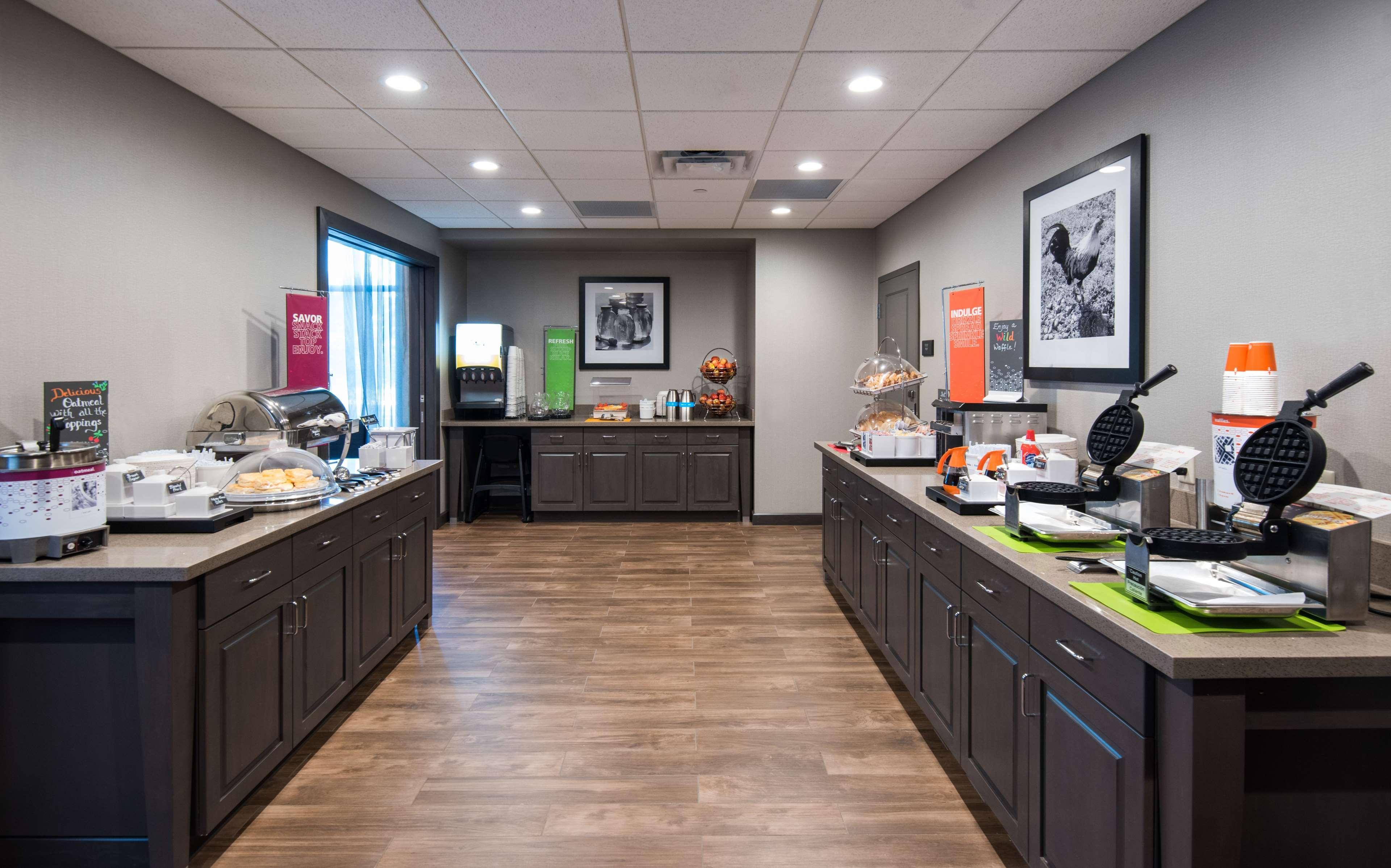 Hampton Inn And Suites At Wisconsin Dells Lake Delton Esterno foto
