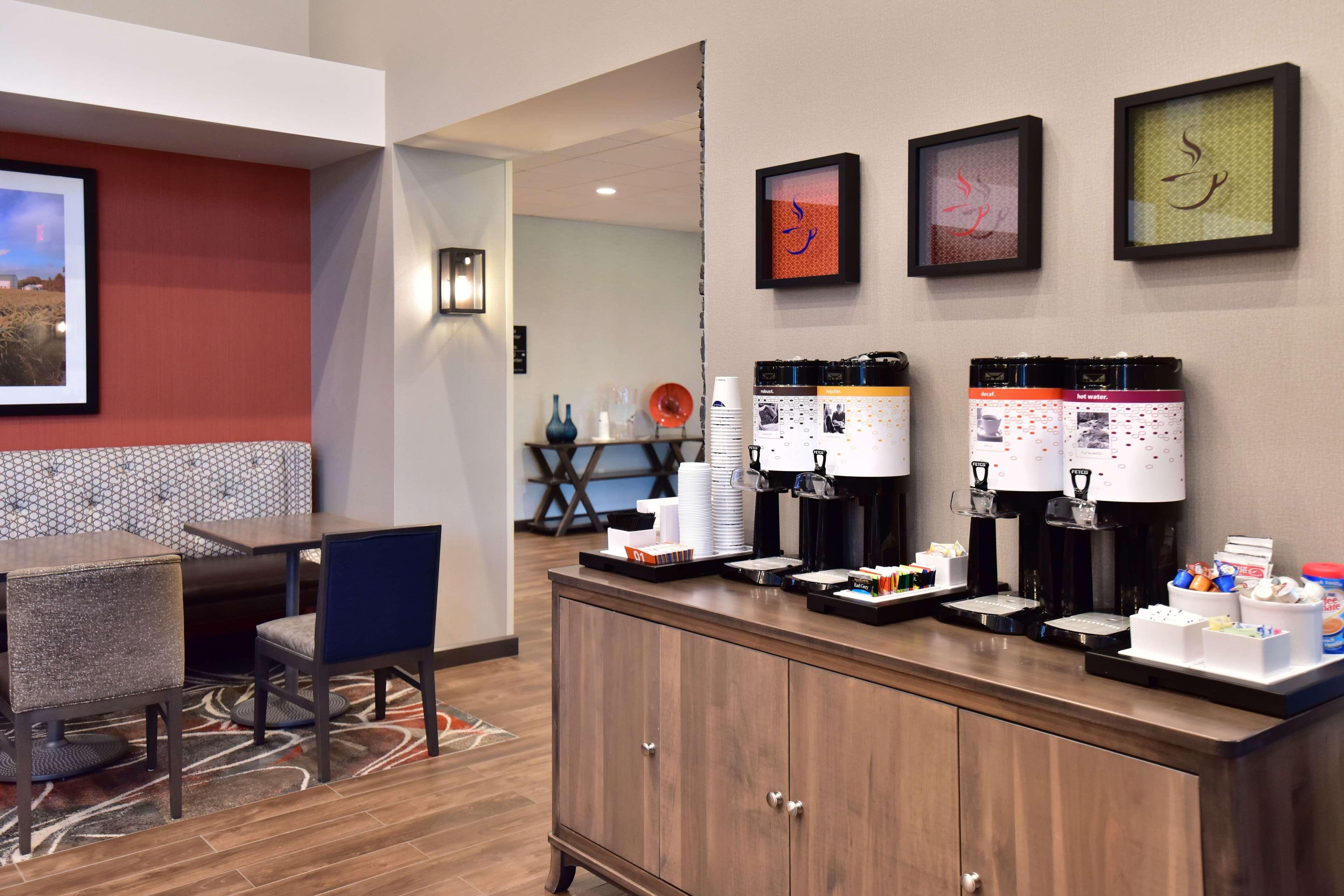 Hampton Inn And Suites At Wisconsin Dells Lake Delton Esterno foto