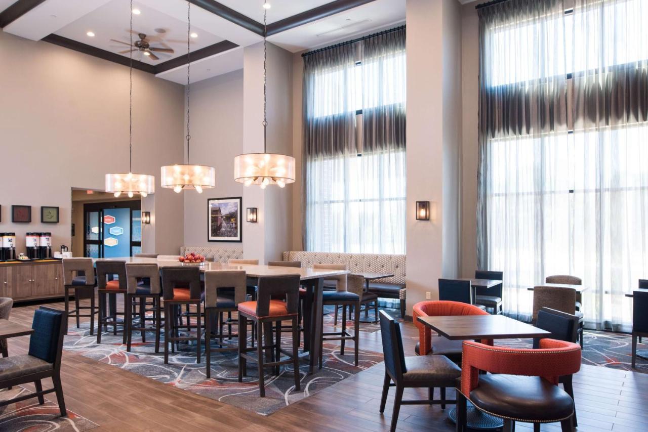 Hampton Inn And Suites At Wisconsin Dells Lake Delton Esterno foto