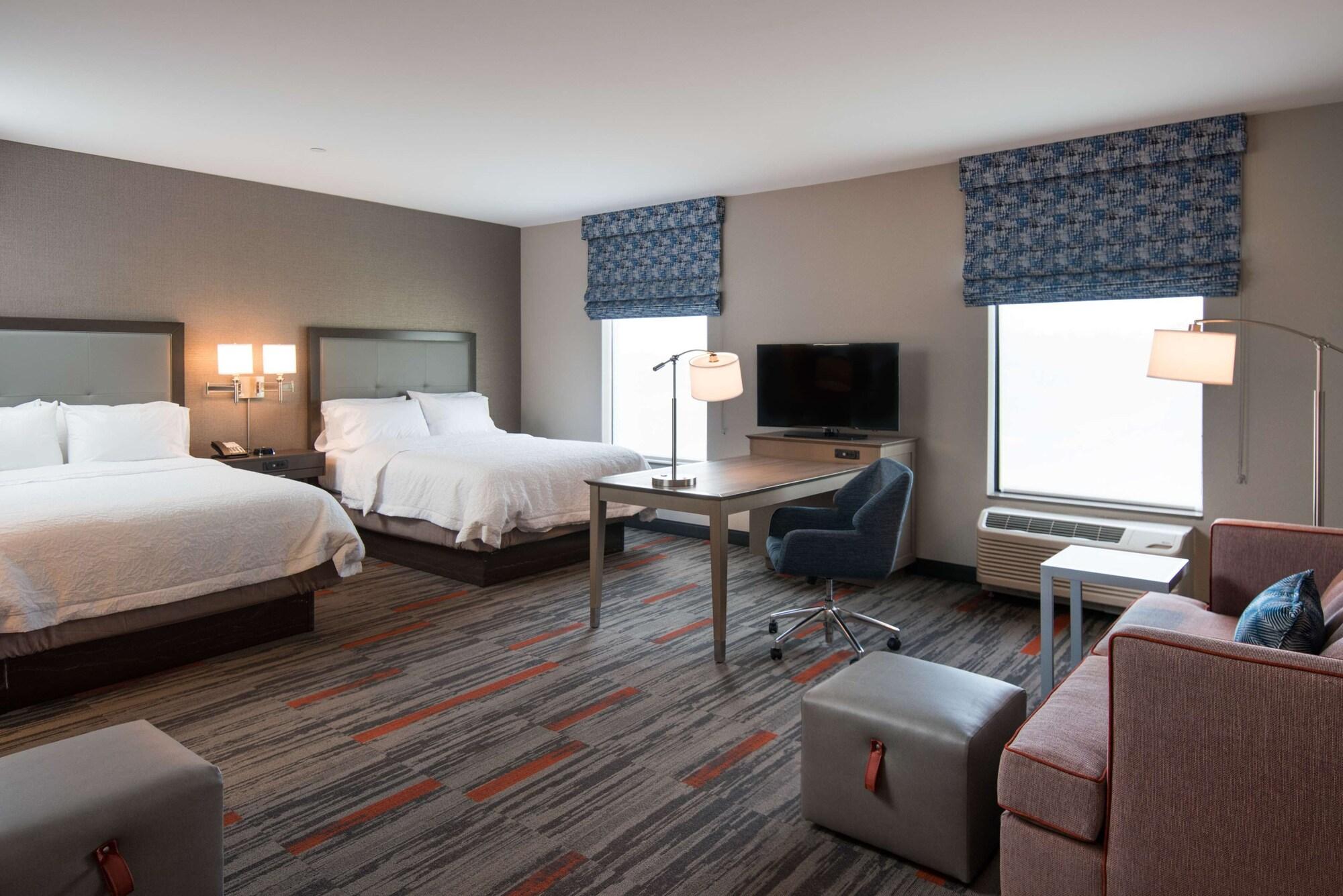 Hampton Inn And Suites At Wisconsin Dells Lake Delton Esterno foto