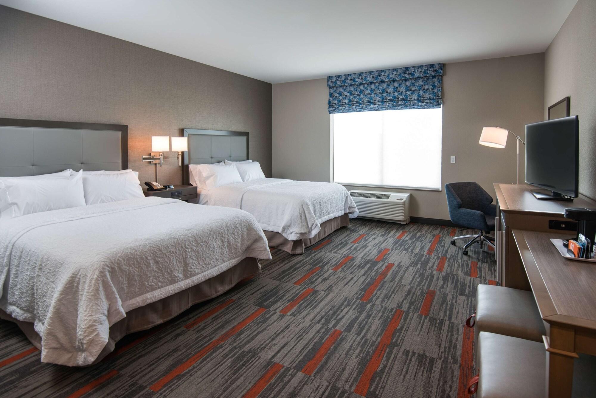 Hampton Inn And Suites At Wisconsin Dells Lake Delton Esterno foto