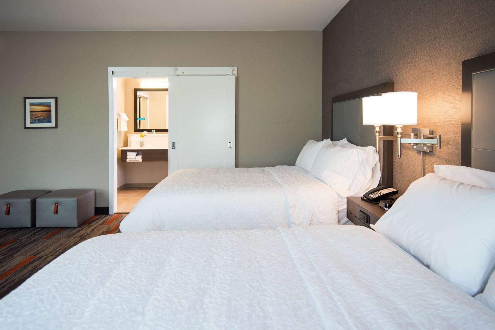 Hampton Inn And Suites At Wisconsin Dells Lake Delton Esterno foto
