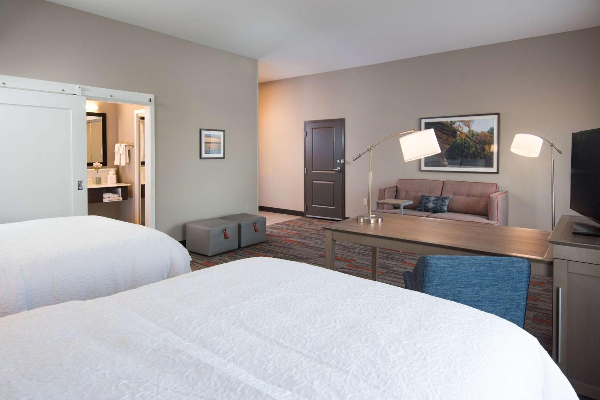 Hampton Inn And Suites At Wisconsin Dells Lake Delton Esterno foto