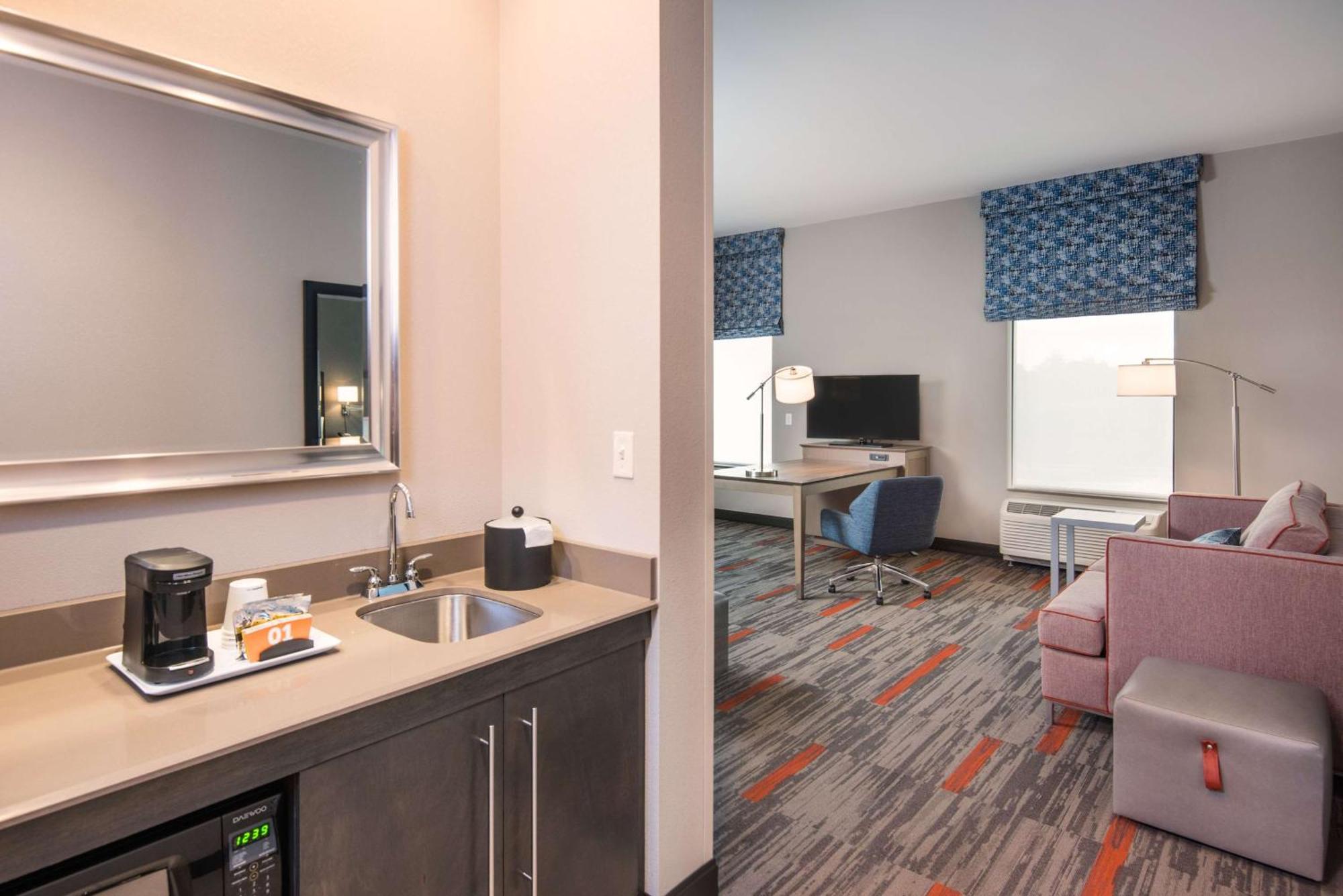 Hampton Inn And Suites At Wisconsin Dells Lake Delton Esterno foto