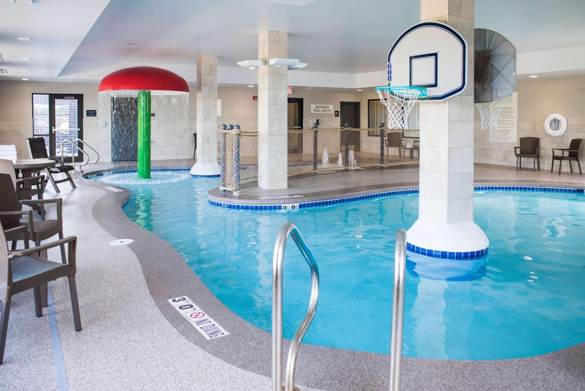 Hampton Inn And Suites At Wisconsin Dells Lake Delton Esterno foto